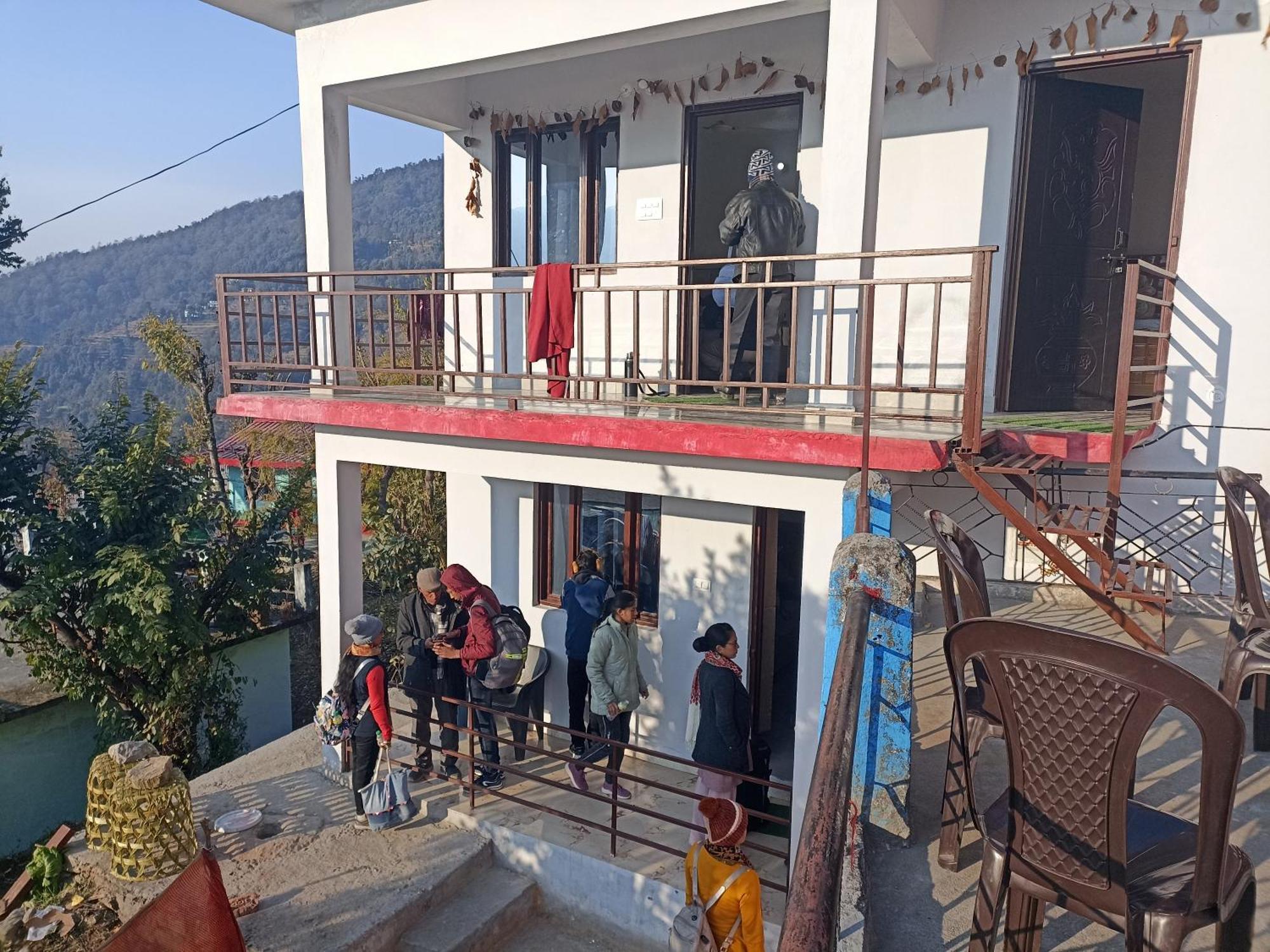 Mayur Homestay Ukhimath Экстерьер фото
