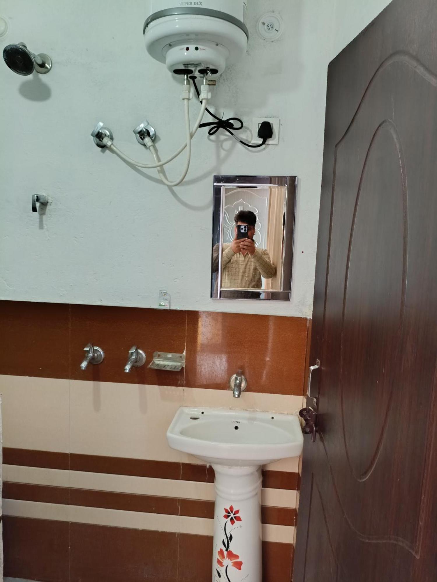 Mayur Homestay Ukhimath Экстерьер фото